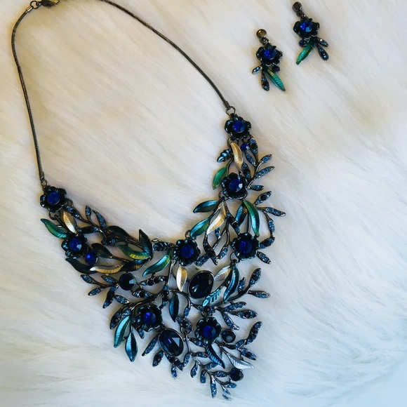 Classy Fashion Jewelry - NWT Floral Statement Sapphire Necklace Earring Set